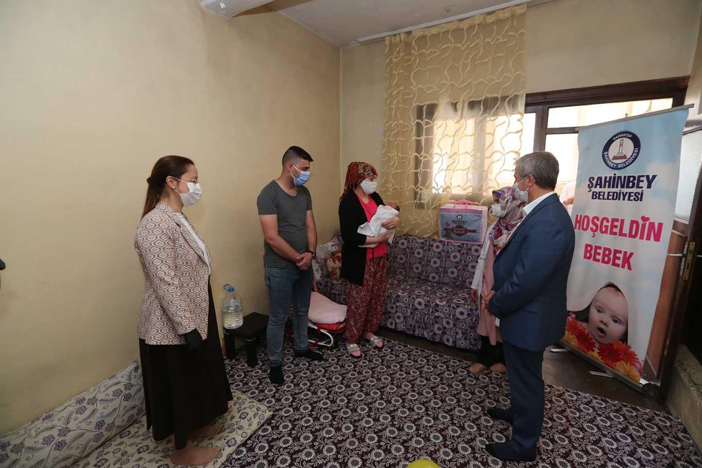 Gaziantep'te 8 yıl sonra bebek sahibi oldular Gaziantep'te 8 yıl sonra bebek sahibi oldular